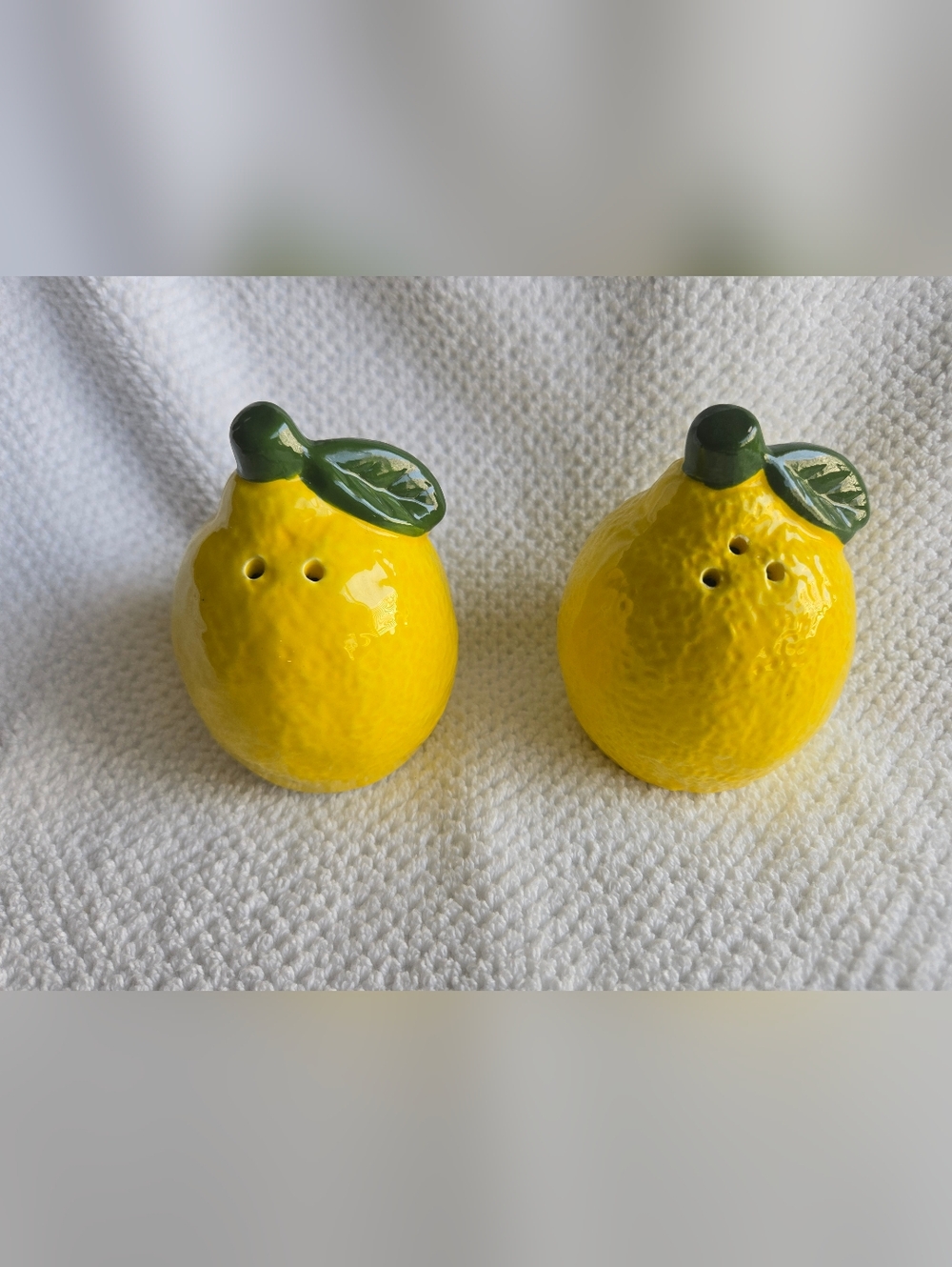 Cute Ceramic Lemon Salt & Pepper Shakers - Yellow